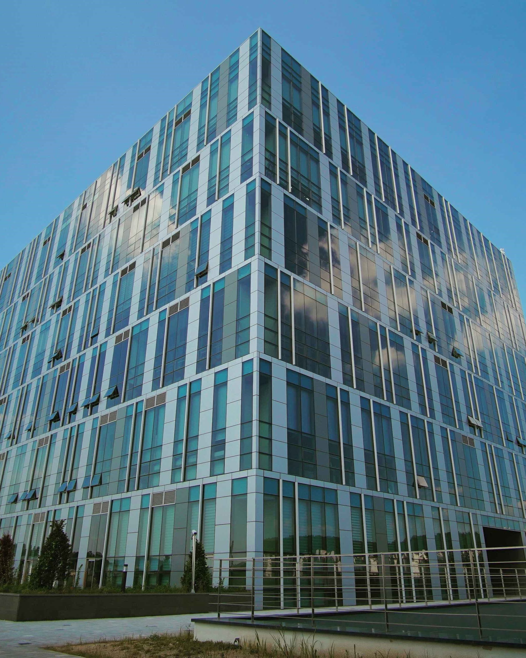Photo by hohyeong lee on Unsplash